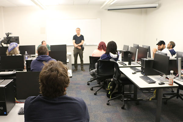 Sang Lee visited students in cohort #23